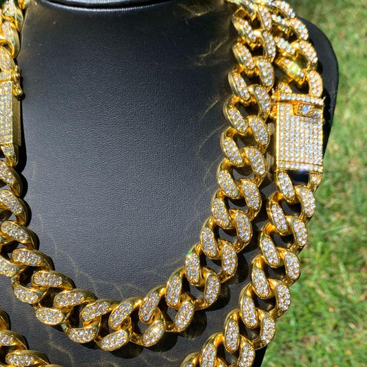 Iced Cuban Link Chain Gold 20mm